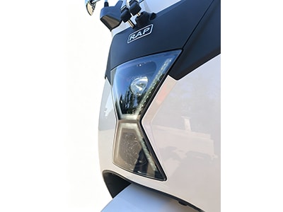 Front light cluster